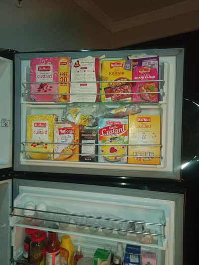 Dawlance red and black