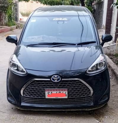 Toyota sienta 2019/25 G black