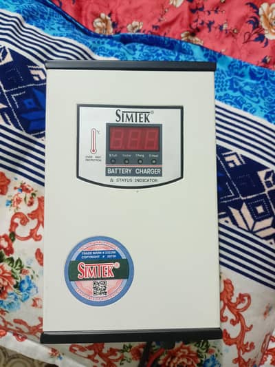 Simtek 20 Amp charger