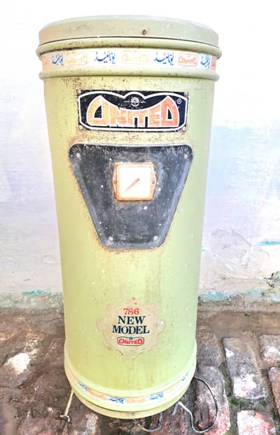 786 New model united electric geaser. Used but only for some months.