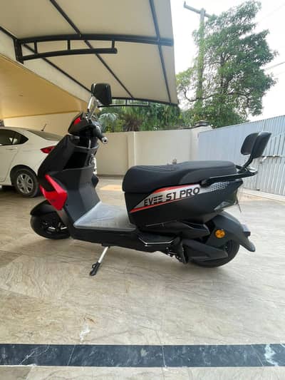 Evee S1 Pro 2025 Model | Fresh Condition | Low Mileage