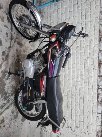 Honda CG-125 2017 model  good condition