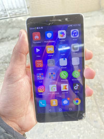 Huawai GR5 2017  4/64 all okkey no foalt pta aprove finger okkey