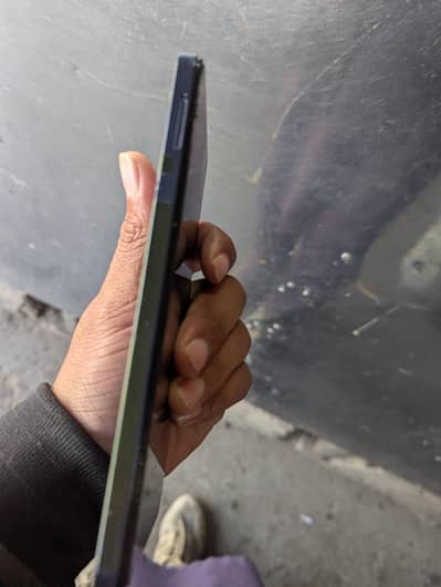 mobile ka sath change or box ha