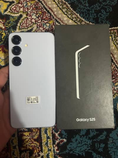 samsung galaxy s25 | 12gb ram 128gb storage | like new | sim locked