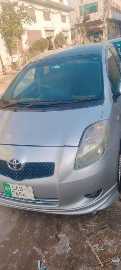 Toyota Vitz F 1.0 2011 | Toyota Vitz 2011 Auto For Sale
