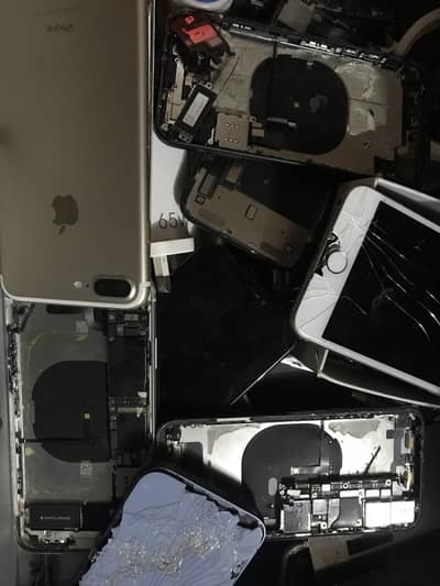 i phone orignal parts available hai