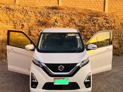 Nissan Dayz Highway Star S hybrid X pro pilot