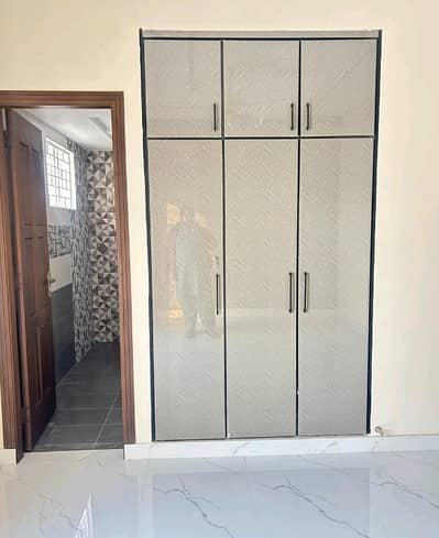 Prime Location House Sized 5 Marla Available In Wapda Town