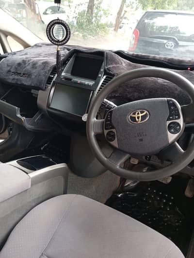 toyota prius 1.5cc2009/2014