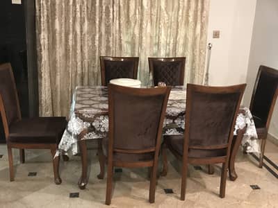 6 seater dinning table, material sheesham.
