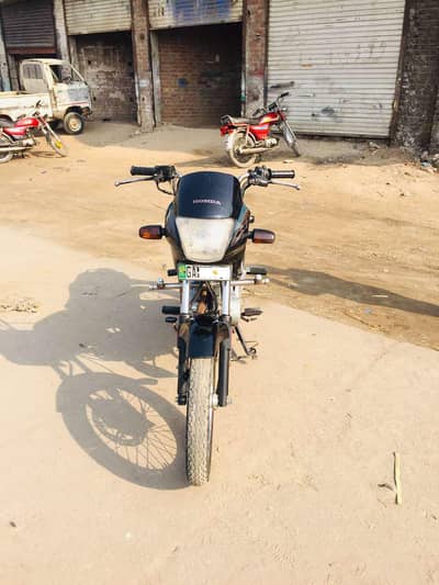 honda deluxe 125.16model WhatsApp number 03161791186