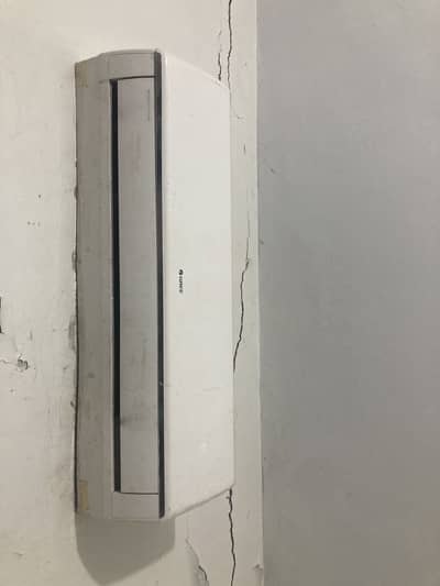 Gree AC 1.5 Ton - Used | Excellent Condition