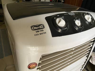 UNITED Room Air Cooler with Ice cubes x4