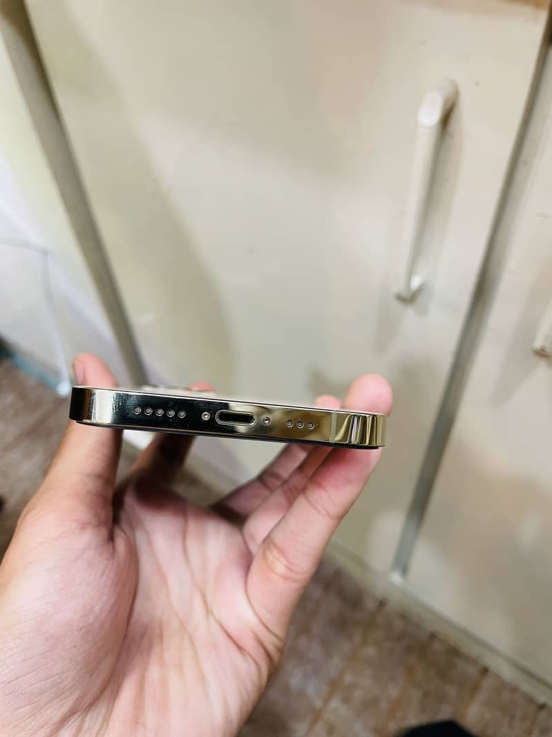 Iphone 12 pro Brand new condition 1