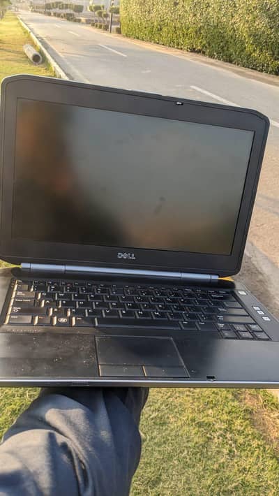 Laptop dell