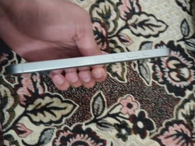 Fully New condition in mobile phone Mobil conition 10/11