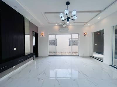 1 Kanal Slightly Use Full House For Rent In DHA Phase 8