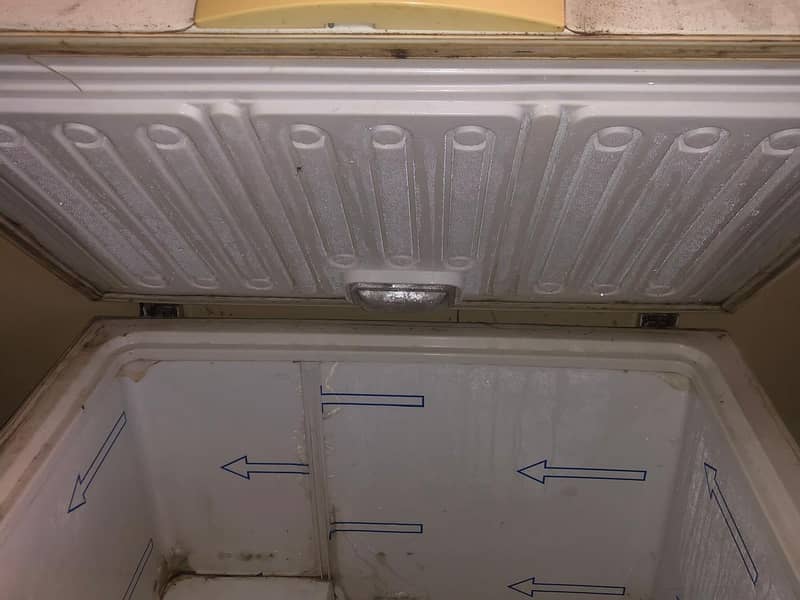 Waves deep freezer 4