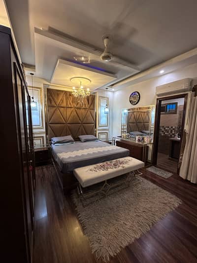 4Bed Lounge Ground Floor Portion for Sale with Basement!