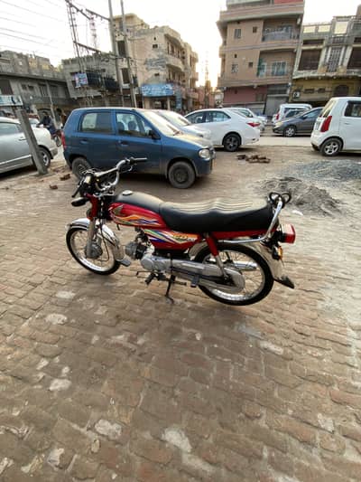 Honda CD 70 . . 20 Model