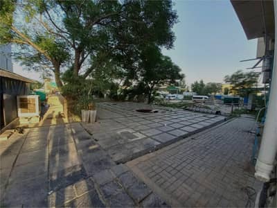 I-8 Markaz 816 Sqft Main Road Corner Shop for Resturent,Cafe,Brand with Big Open Dining Space For Rent