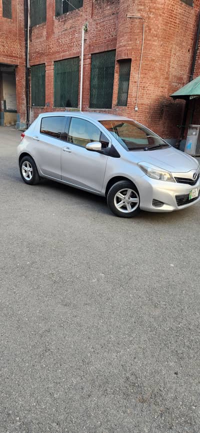 Toyota vitz 2011-15 [0321-4621661]