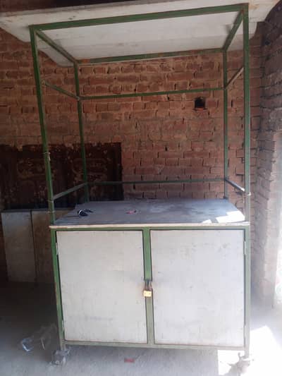 counter fast food restaurants 03080005926