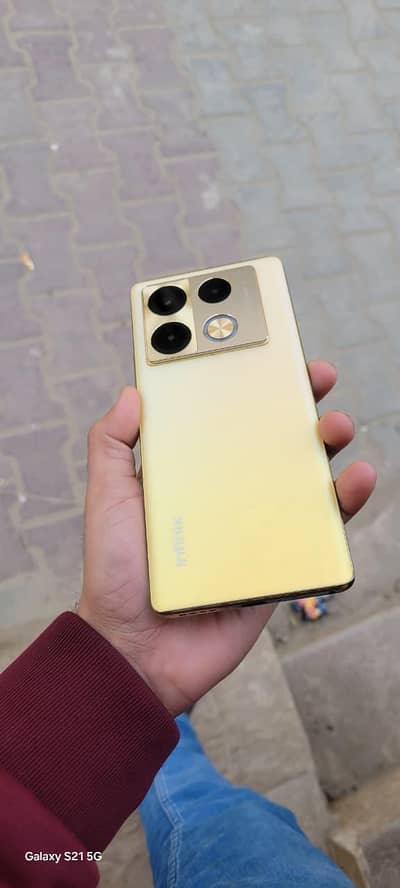Infinix Note 40 Pro