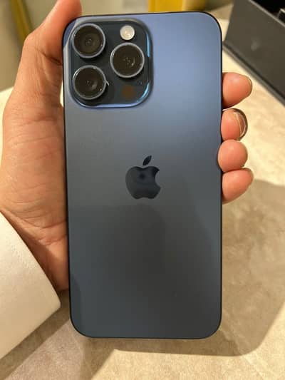 I phone 15 pro max jv