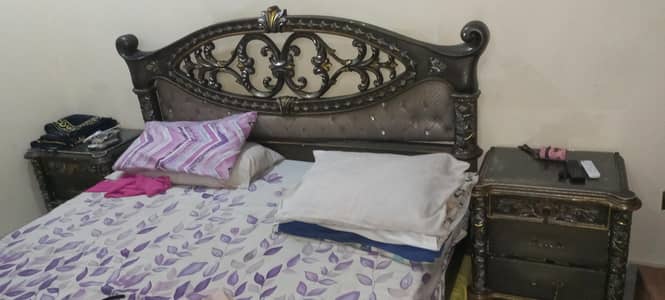 bed  and side table only