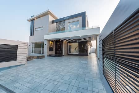 D H A Lahore 1 Kanal Stylish Design House With 100% Original Pics Available For Rent