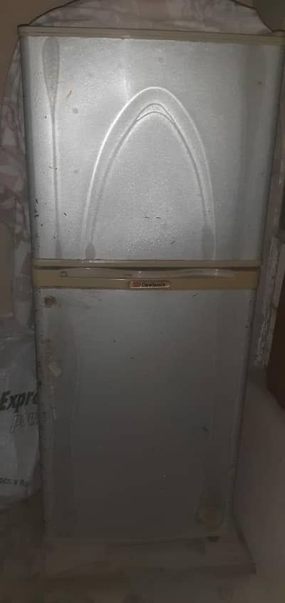 dawlance refrigerator small size used