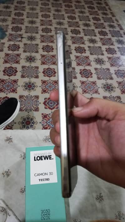 Tecno camon 30