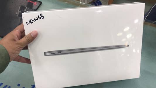 Apple MacBook Air M1 8GB 256GB Box Packed New - Space Gray