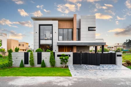 D H A Lahore 1 Kanal Brand New Mazhar Munir Design House With 100% Original Pictures