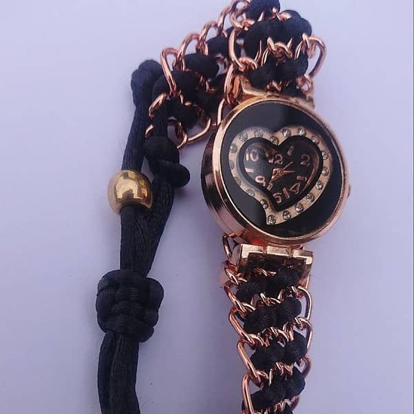 Wrist Watch for Women/Girls with Elegant Design – Suitable for Outdoor Use and Gifting