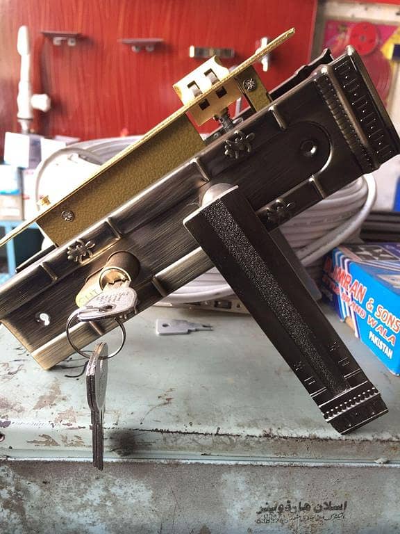 Door Handle Lock – Best Quality Brass with 3 Keys for Wood and Fiber Doors