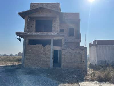 INVESTOR DEAL- CORNER PLOT 6 Marla- STRUCTURE -FOR SALE-