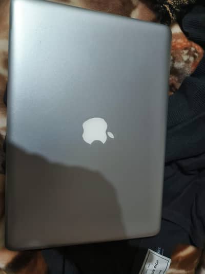 I'm using my apple laptop in brand new condition
