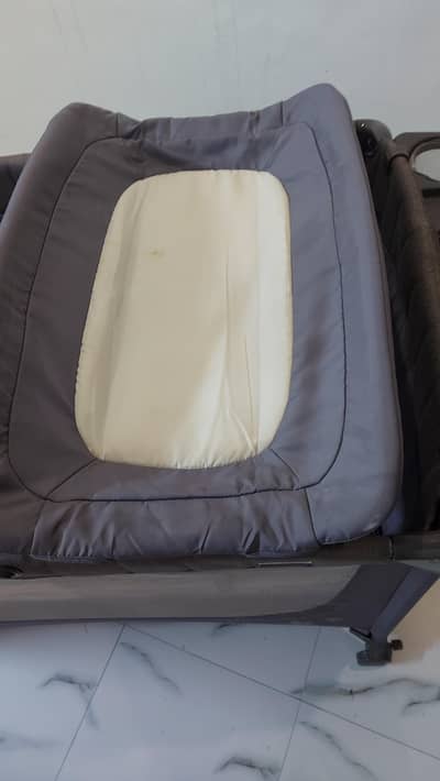 Tinnies Dropside Playpen for sale