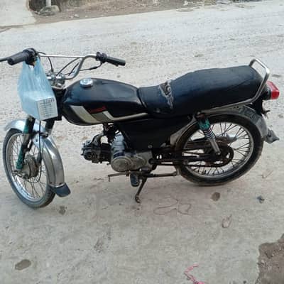Ravi bike hai add acha sa parh lay Pura pahla 03115483064