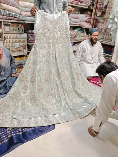 Maxi Pista,Iron Color.