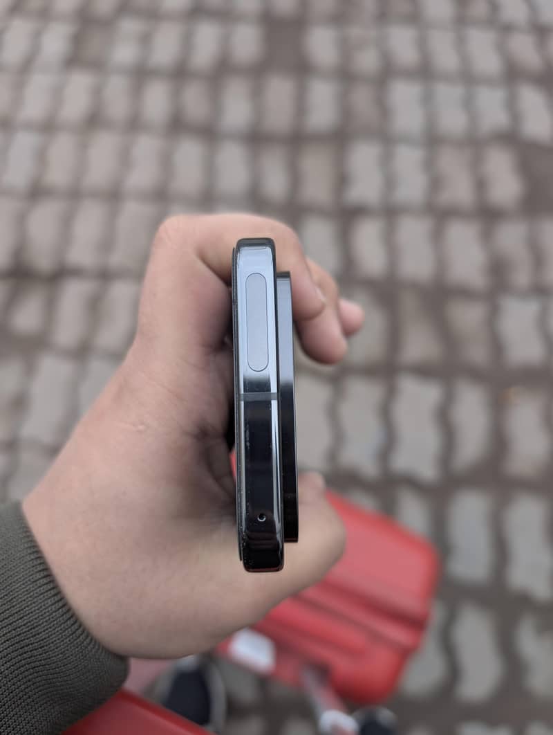 Google Pixel 9 Pro 2