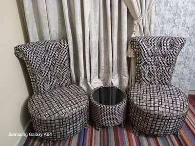 Chairs//Coffe chairs//Wooden Chairs//Pair Of Chairs//Chairs For Sale