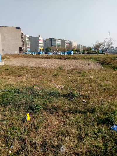 08 MARLA COMMERCIAL PLOT - BROADWAY PHASE 08