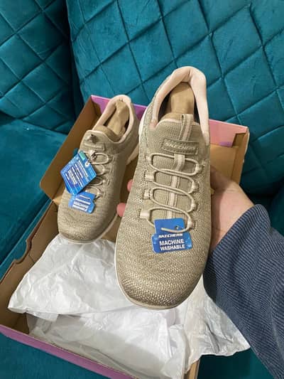 Skechers Memory Foam Walking Shoes – Ideal for Diabetic Feet