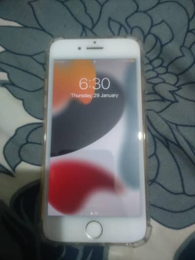 Iphone 7 - 128GB - Pta Approved with condition 9/10 - Golden color