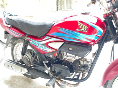 Honda pridor 100cc      Model  2018