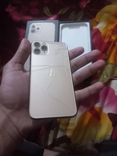 iphone 11 pro box wala  hai 256 gb pta approved